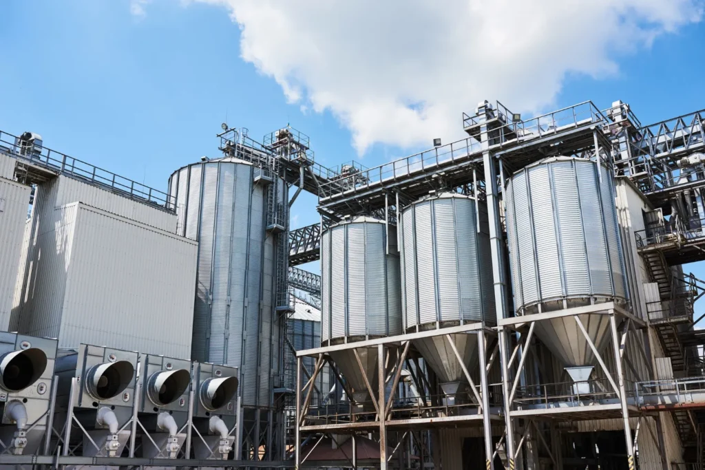 Visualization of silos in post "What are silos used for"