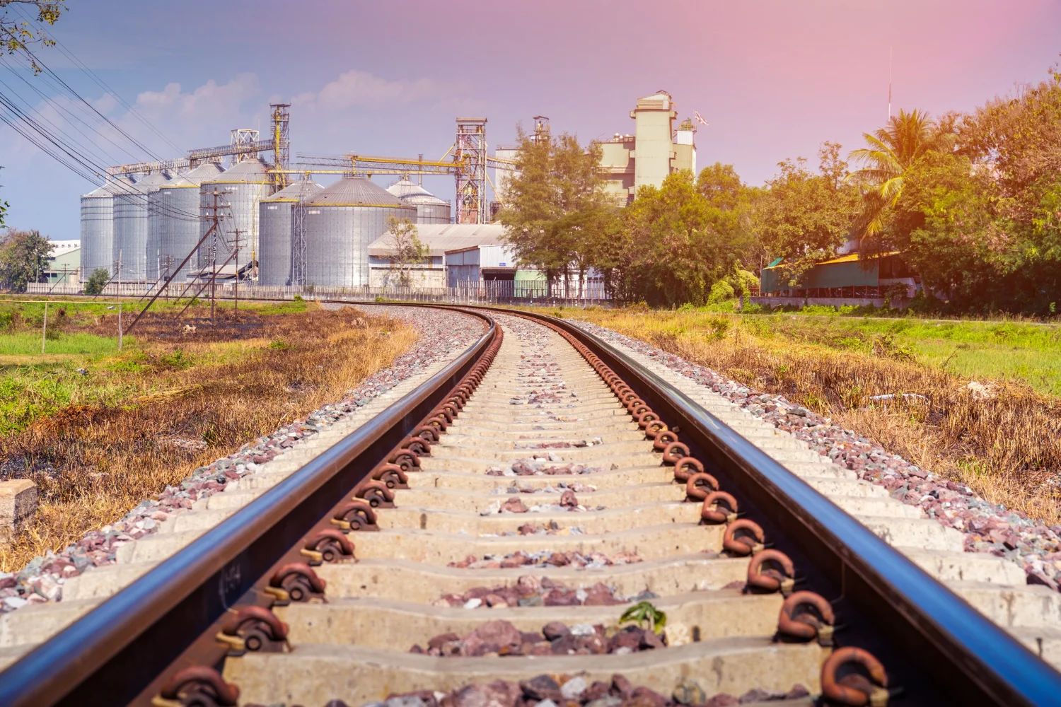 Railport: a multimodal terminal with rail connection